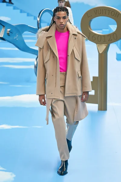Look 26